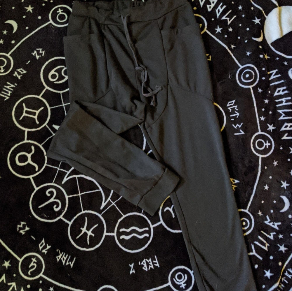 Low crotch joggers